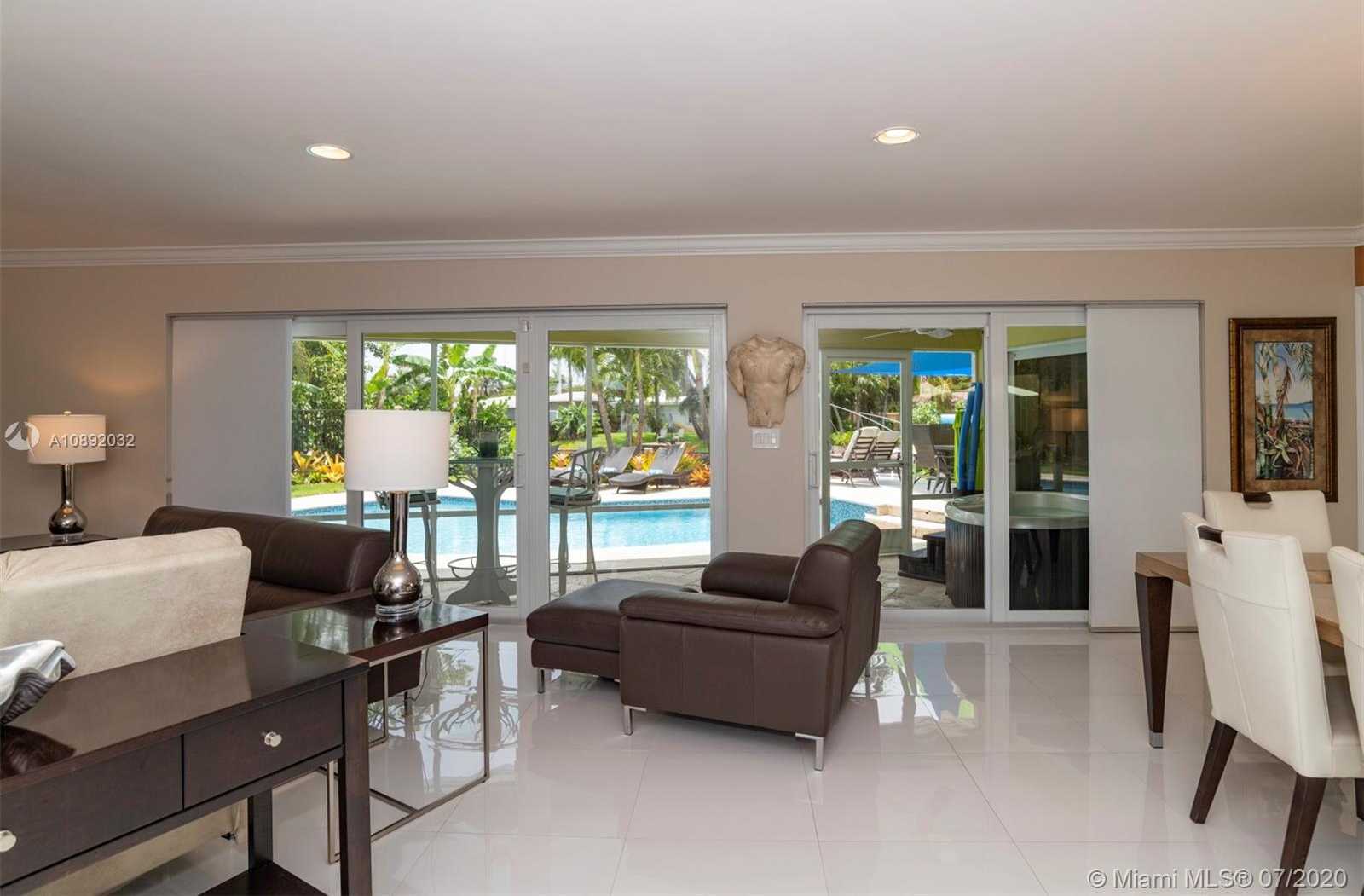 Small Image of 2319 NORTH EAST 15TH TER, Wilton Manors Number 36