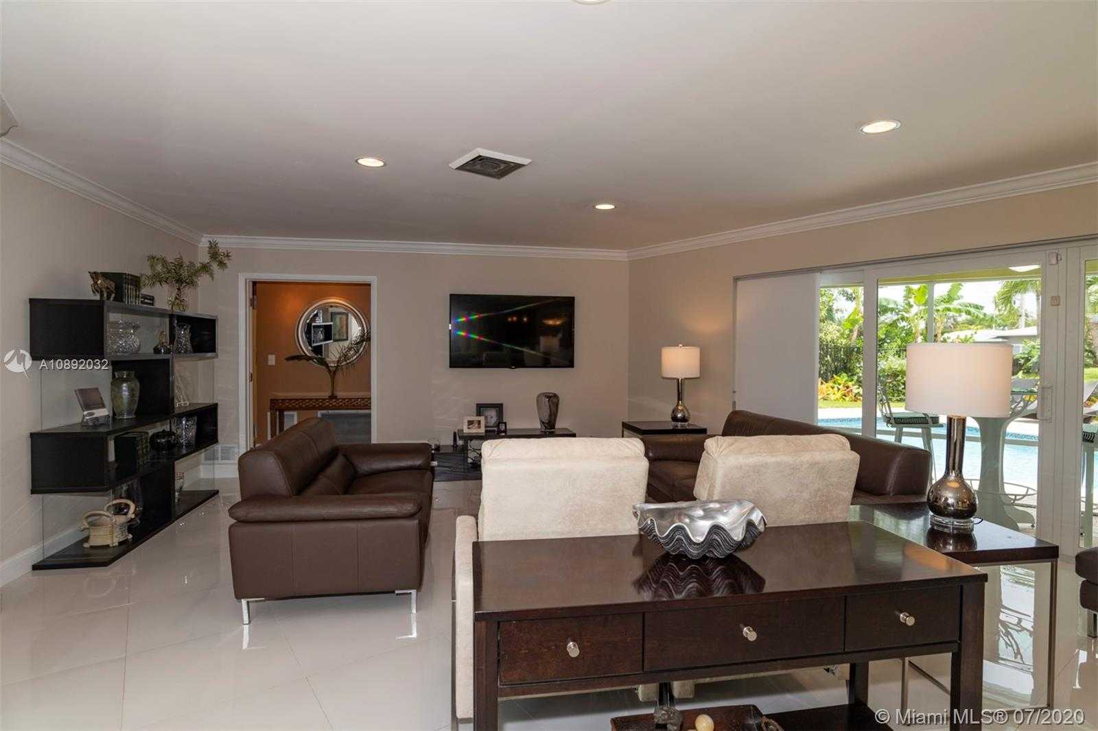Small Image of 2319 NORTH EAST 15TH TER, Wilton Manors Number 37