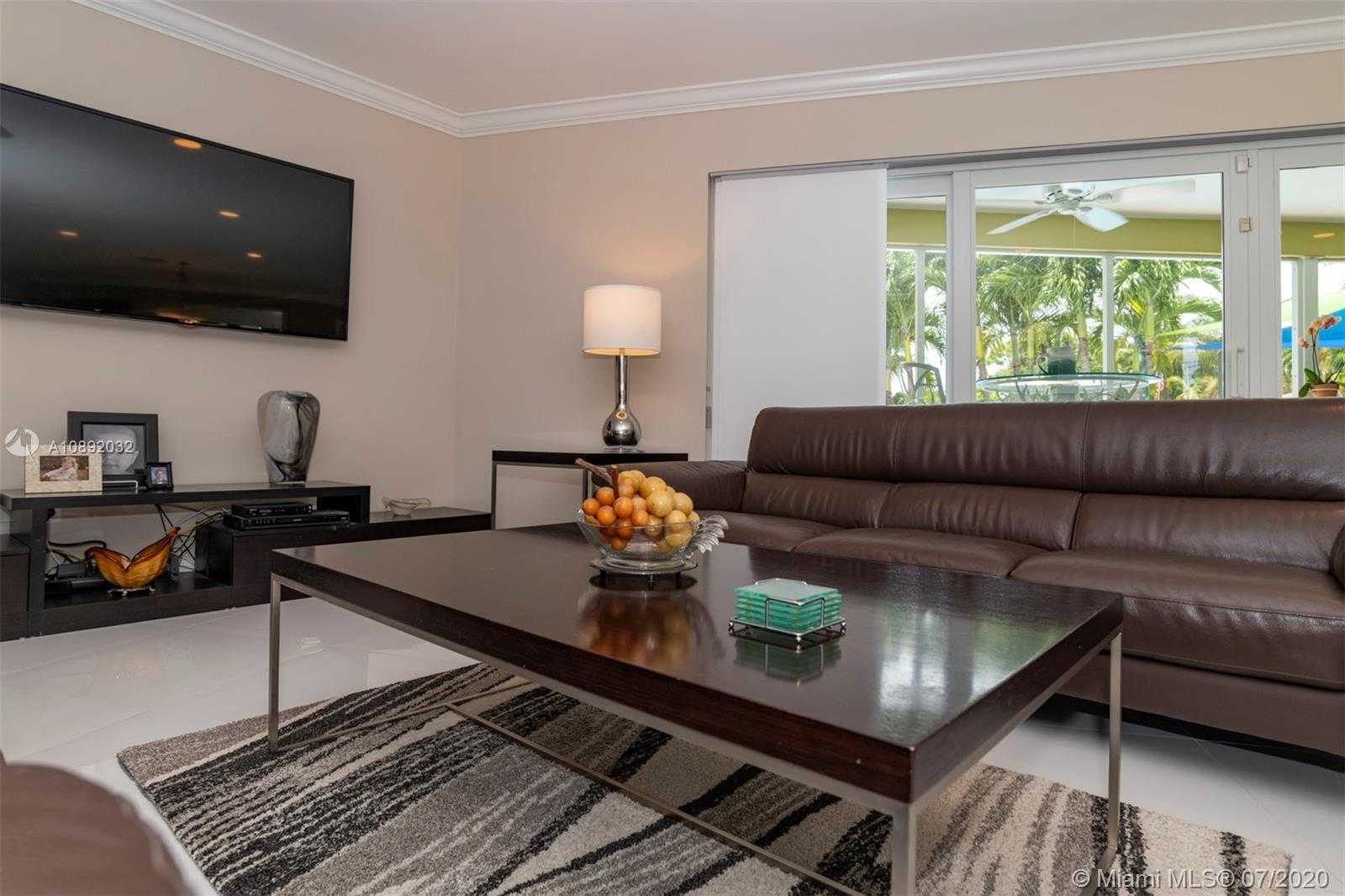 Small Image of 2319 NORTH EAST 15TH TER, Wilton Manors Number 38
