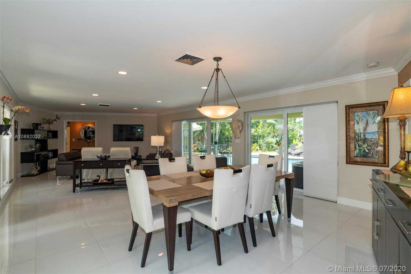 Small Image of 2319 NORTH EAST 15TH TER, Wilton Manors Number 5