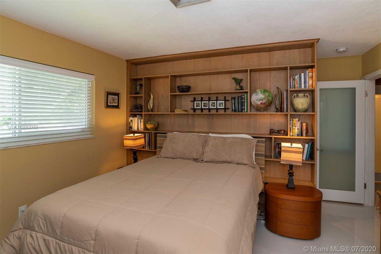 Small Image of 2319 NORTH EAST 15TH TER, Wilton Manors Number 53