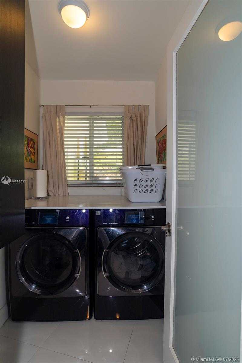 Small Image of 2319 NORTH EAST 15TH TER, Wilton Manors Number 55