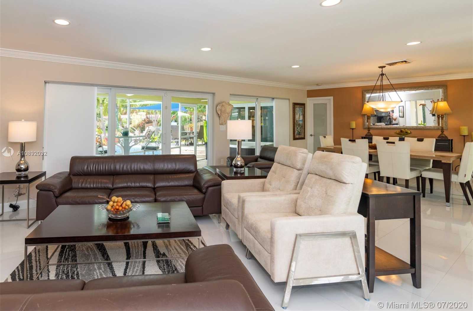 Small Image of 2319 NORTH EAST 15TH TER, Wilton Manors Number 6