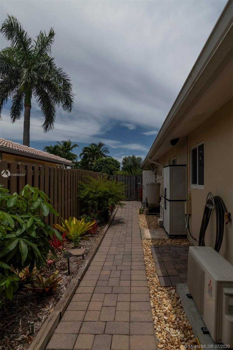 Small Image of 2319 NORTH EAST 15TH TER, Wilton Manors Number 74