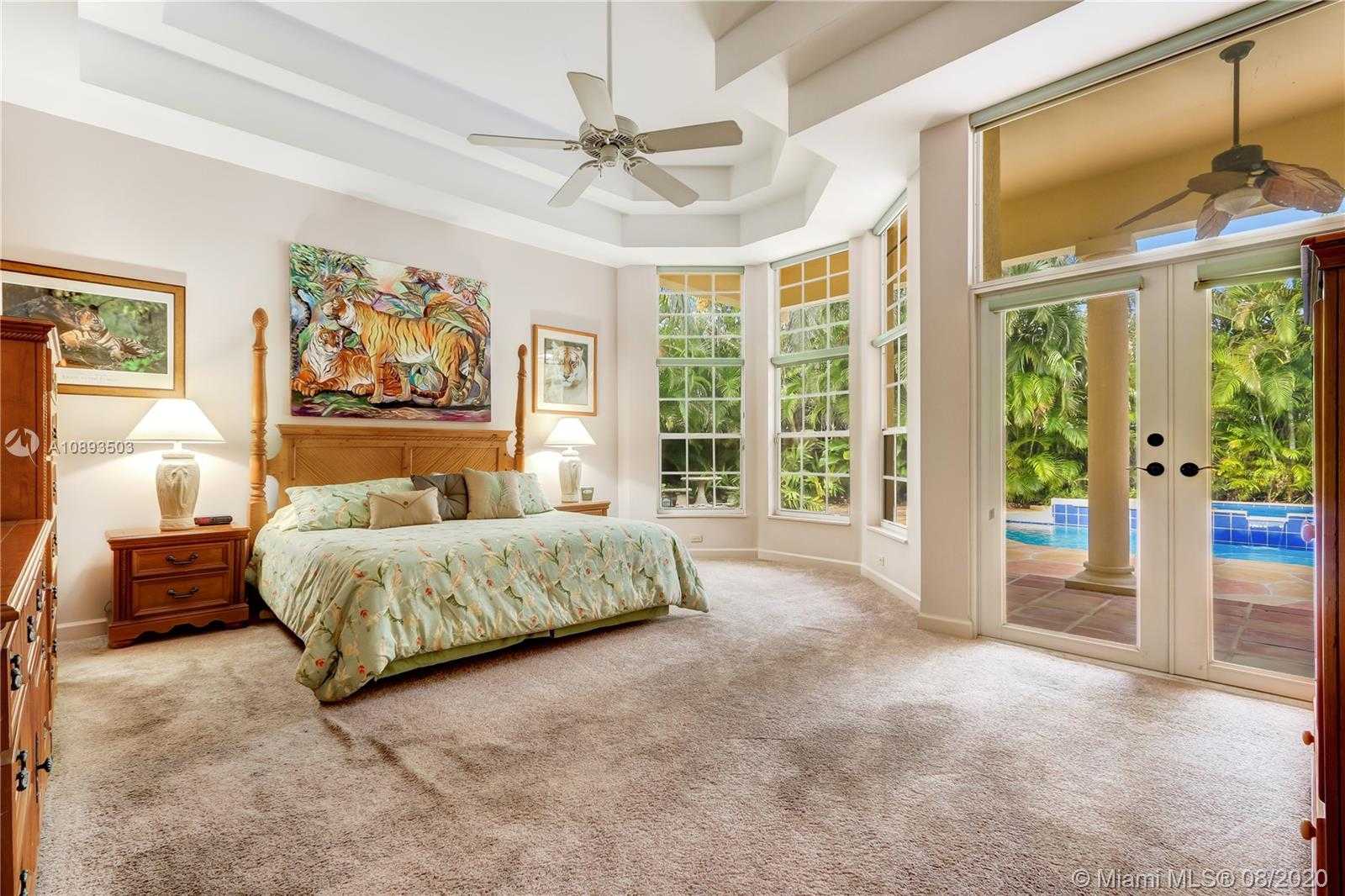 Small Image of 13625 SOUTH WEST 111TH CT, Miami Number 14