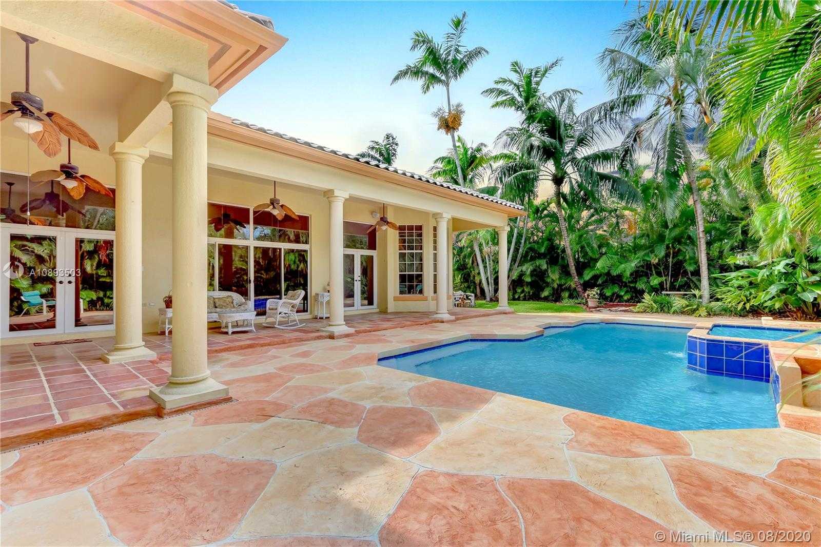 Small Image of 13625 SOUTH WEST 111TH CT, Miami Number 2