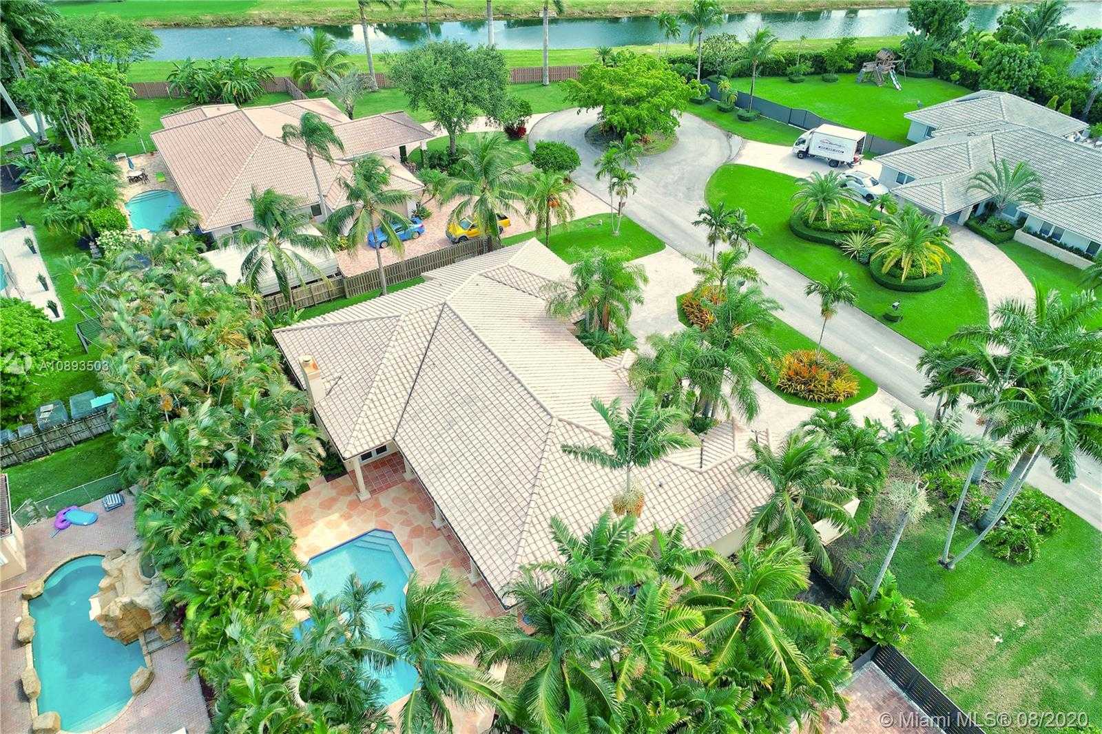 Small Image of 13625 SOUTH WEST 111TH CT, Miami Number 25