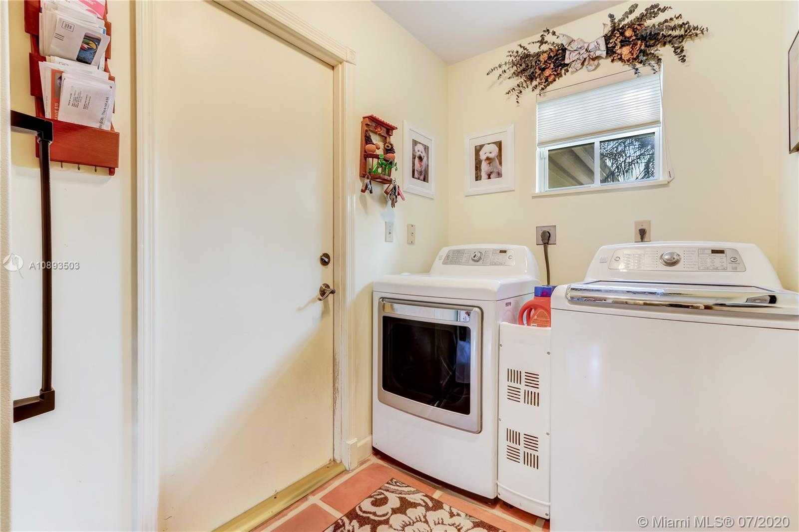 Small Image of 13625 SOUTH WEST 111TH CT, Miami Number 26