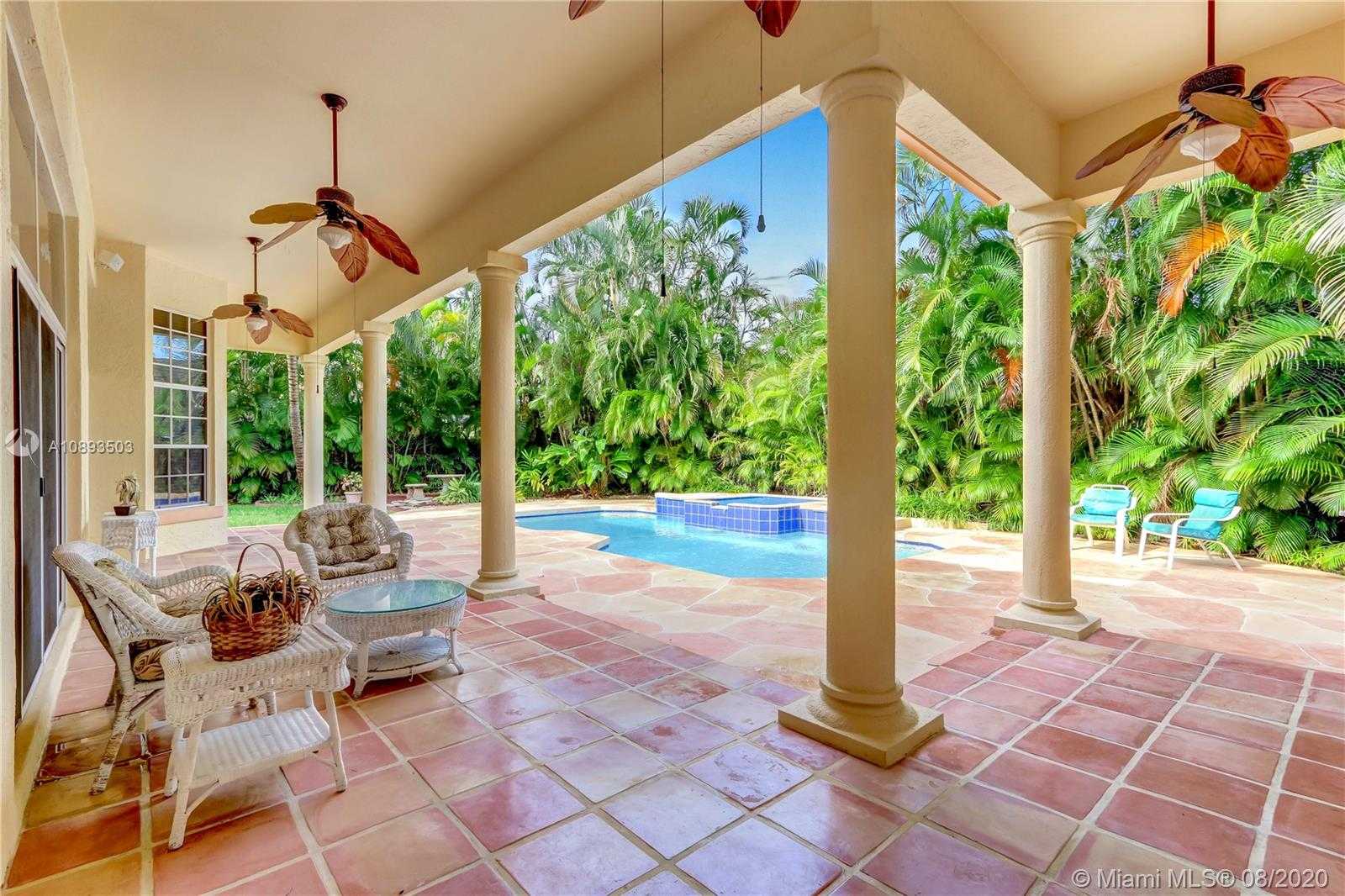 Small Image of 13625 SOUTH WEST 111TH CT, Miami Number 3