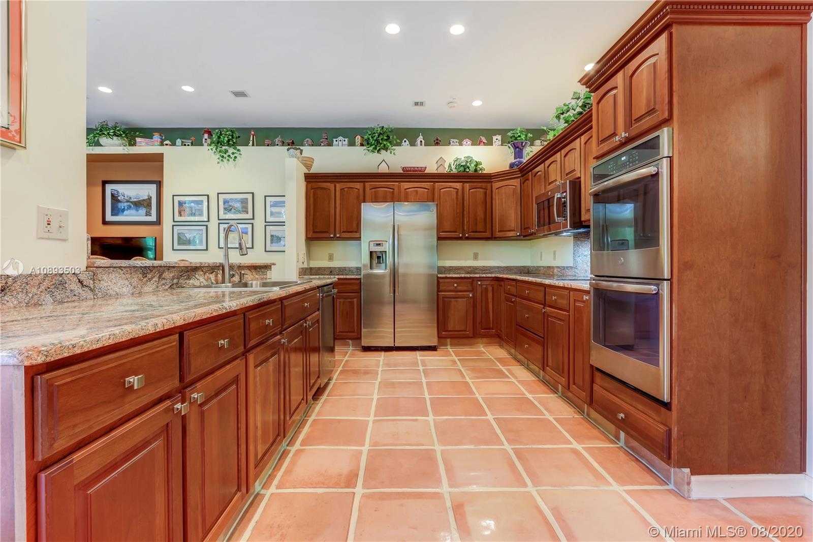 Small Image of 13625 SOUTH WEST 111TH CT, Miami Number 7
