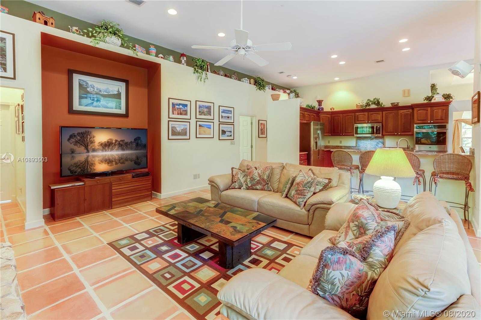 Small Image of 13625 SOUTH WEST 111TH CT, Miami Number 9