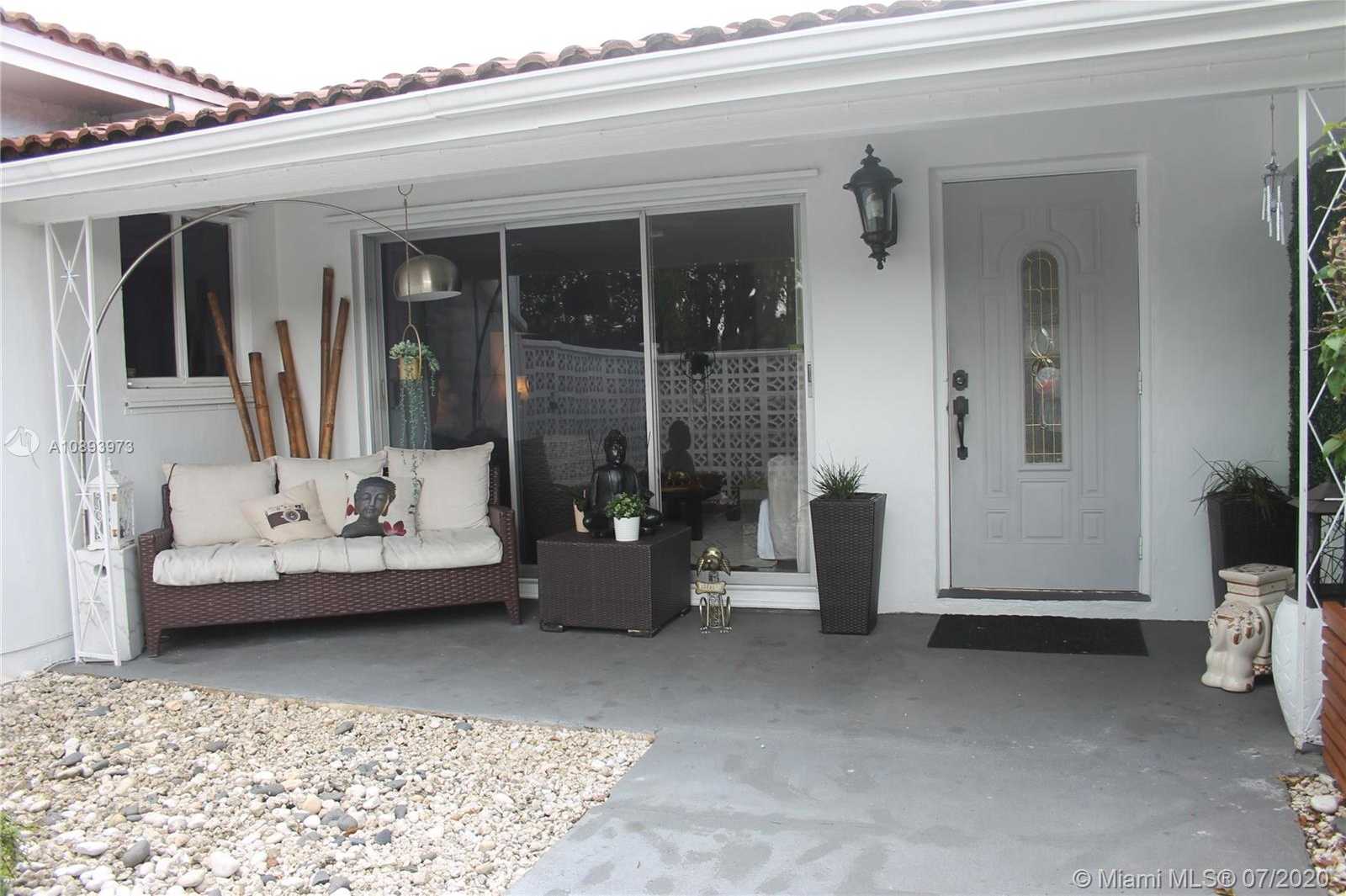 Small Image of 601 NORTH EAST 117TH ST, Biscayne Park Number 10