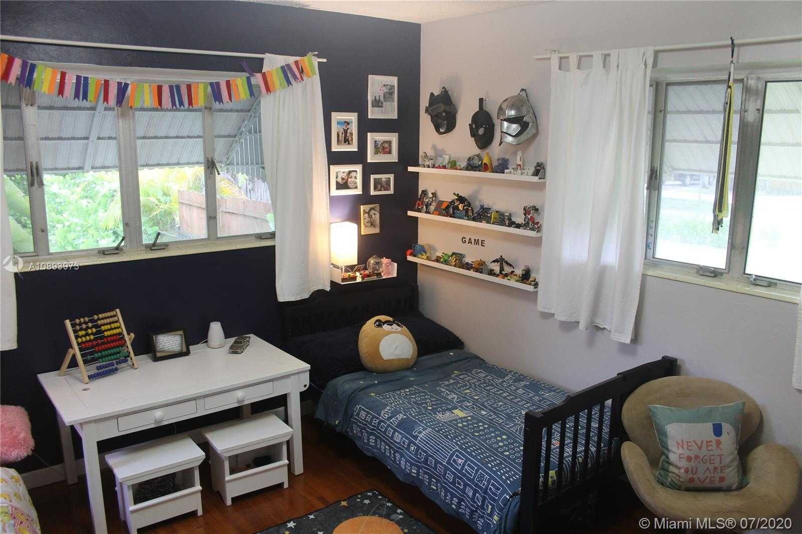 Small Image of 601 NORTH EAST 117TH ST, Biscayne Park Number 17