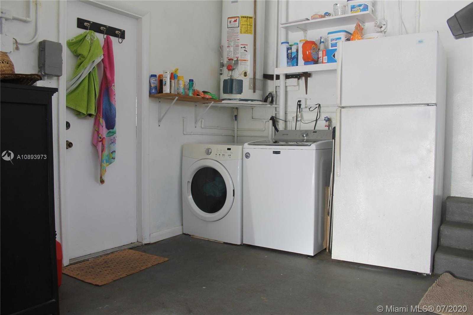 Small Image of 601 NORTH EAST 117TH ST, Biscayne Park Number 39