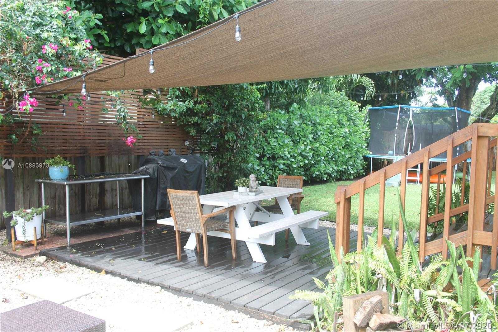 Small Image of 601 NORTH EAST 117TH ST, Biscayne Park Number 41