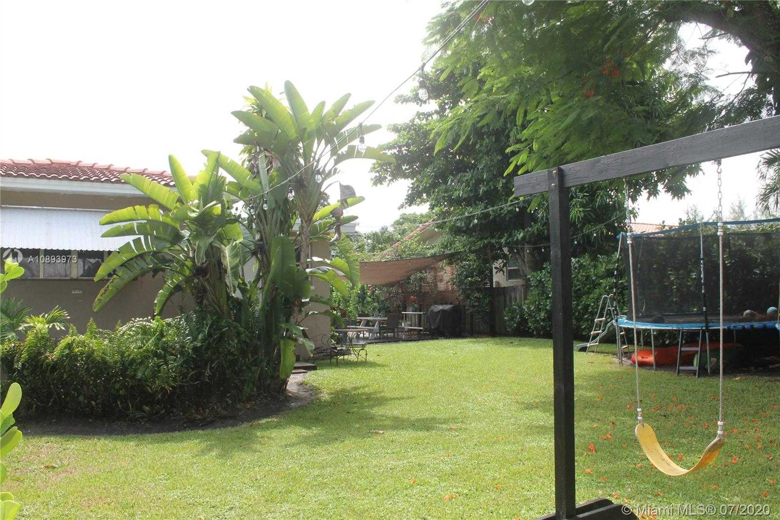 Small Image of 601 NORTH EAST 117TH ST, Biscayne Park Number 48