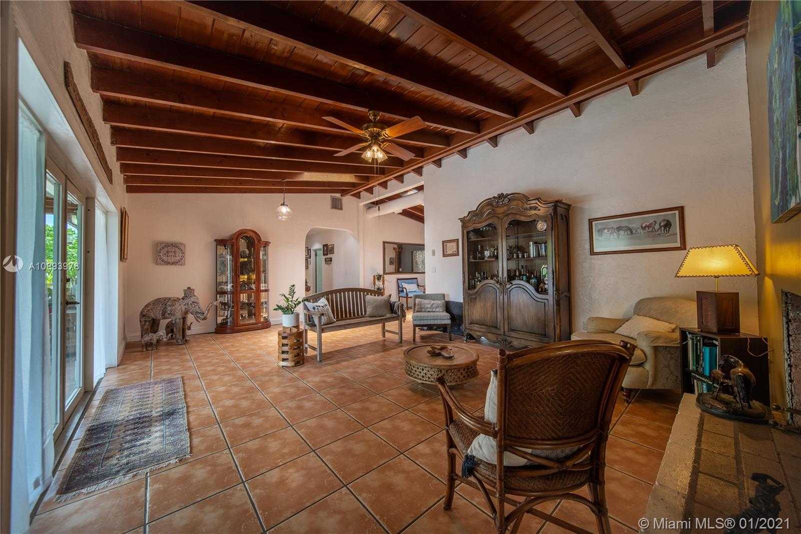 Small Image of 12125 SOUTH WEST 43RD ST, Miami Number 11