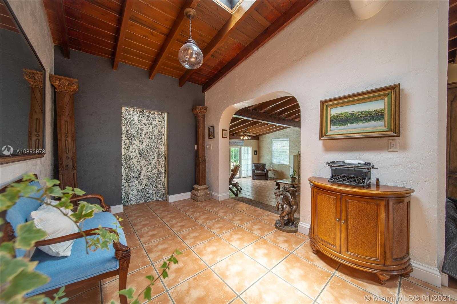 Small Image of 12125 SOUTH WEST 43RD ST, Miami Number 13