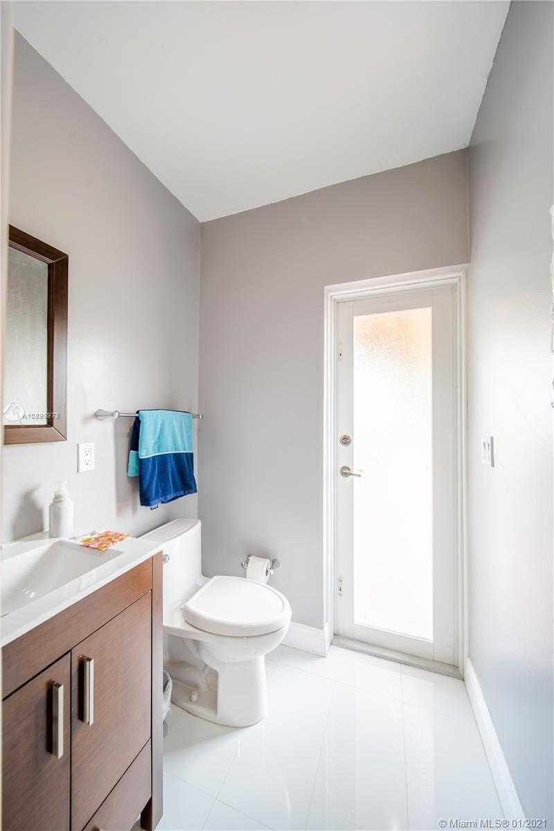 Small Image of 12125 SOUTH WEST 43RD ST, Miami Number 19