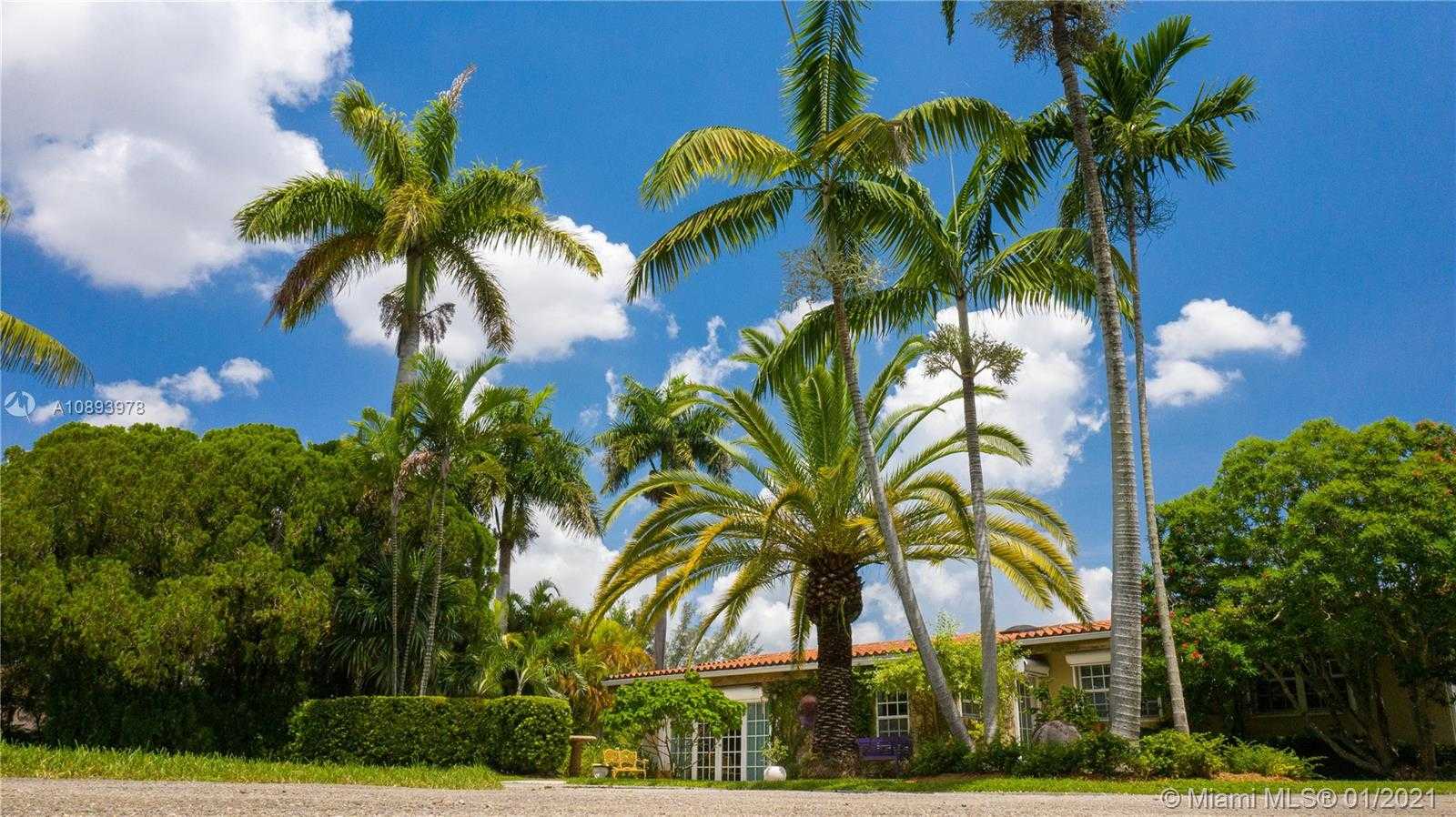 Small Image of 12125 SOUTH WEST 43RD ST, Miami Number 2