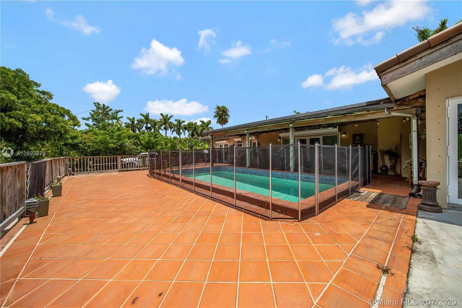 Small Image of 12125 SOUTH WEST 43RD ST, Miami Number 36