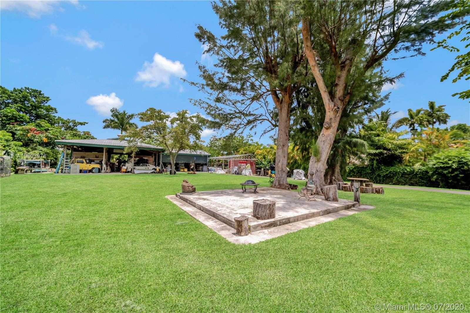 Small Image of 12125 SOUTH WEST 43RD ST, Miami Number 38