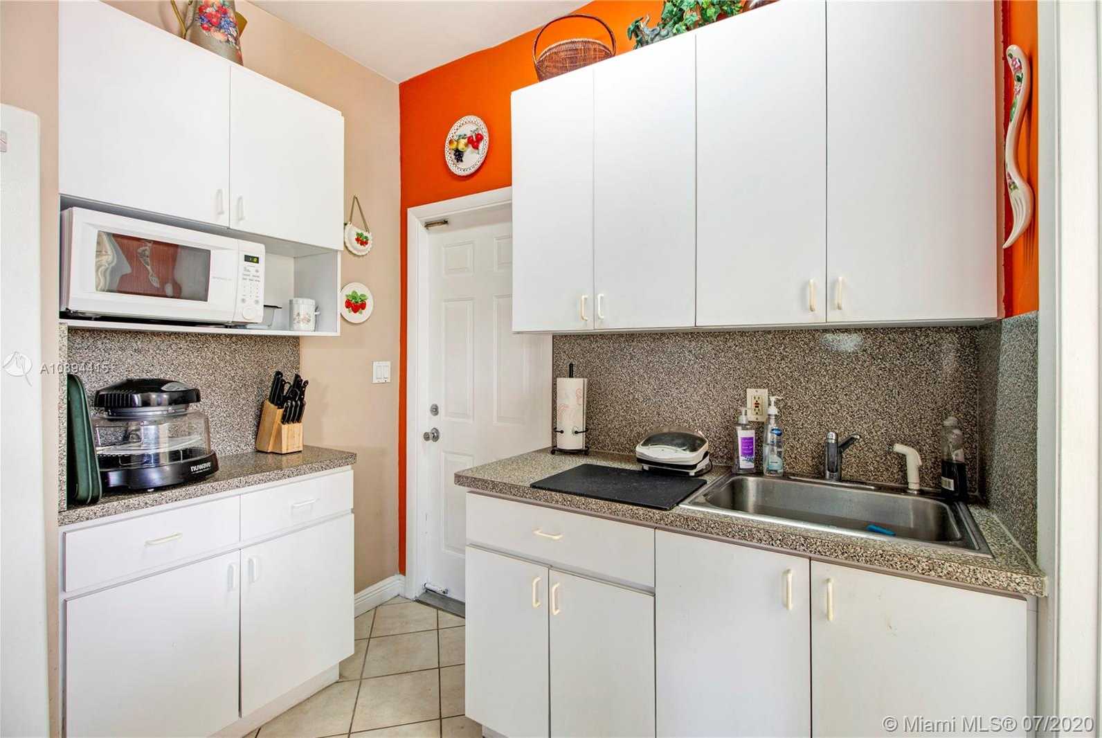 Small Image of 6520 SOUTH WEST 25TH ST, Miami Number 16