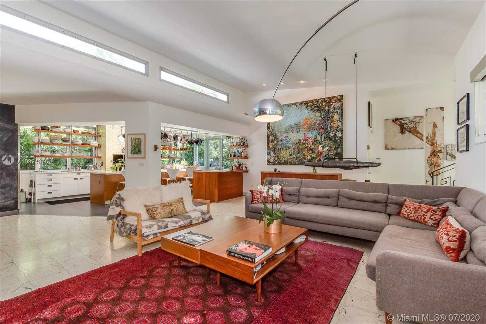 Small Image of 2801 FAIRGREEN DR, Miami Beach Number 7