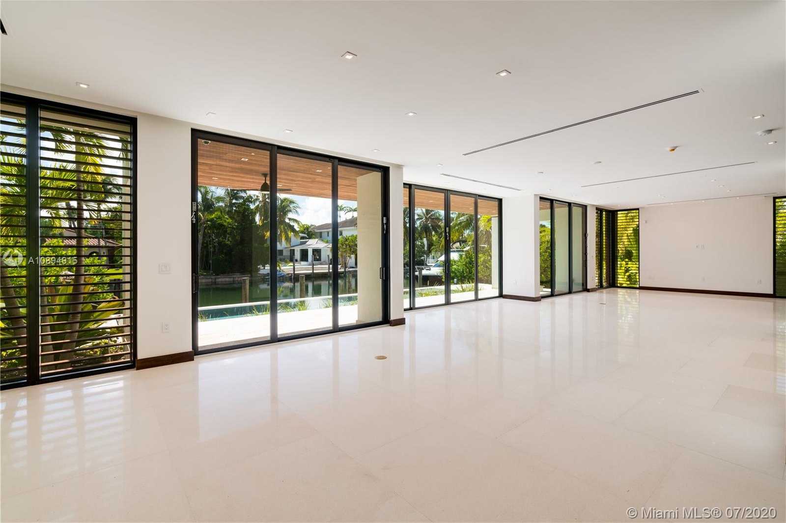 Small Image of 130 ISLAND DRIVE, Key Biscayne Number 10