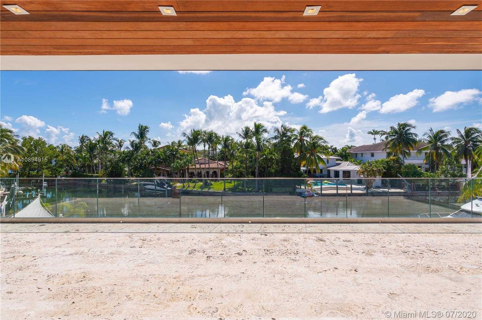 Small Image of 130 ISLAND DRIVE, Key Biscayne Number 23