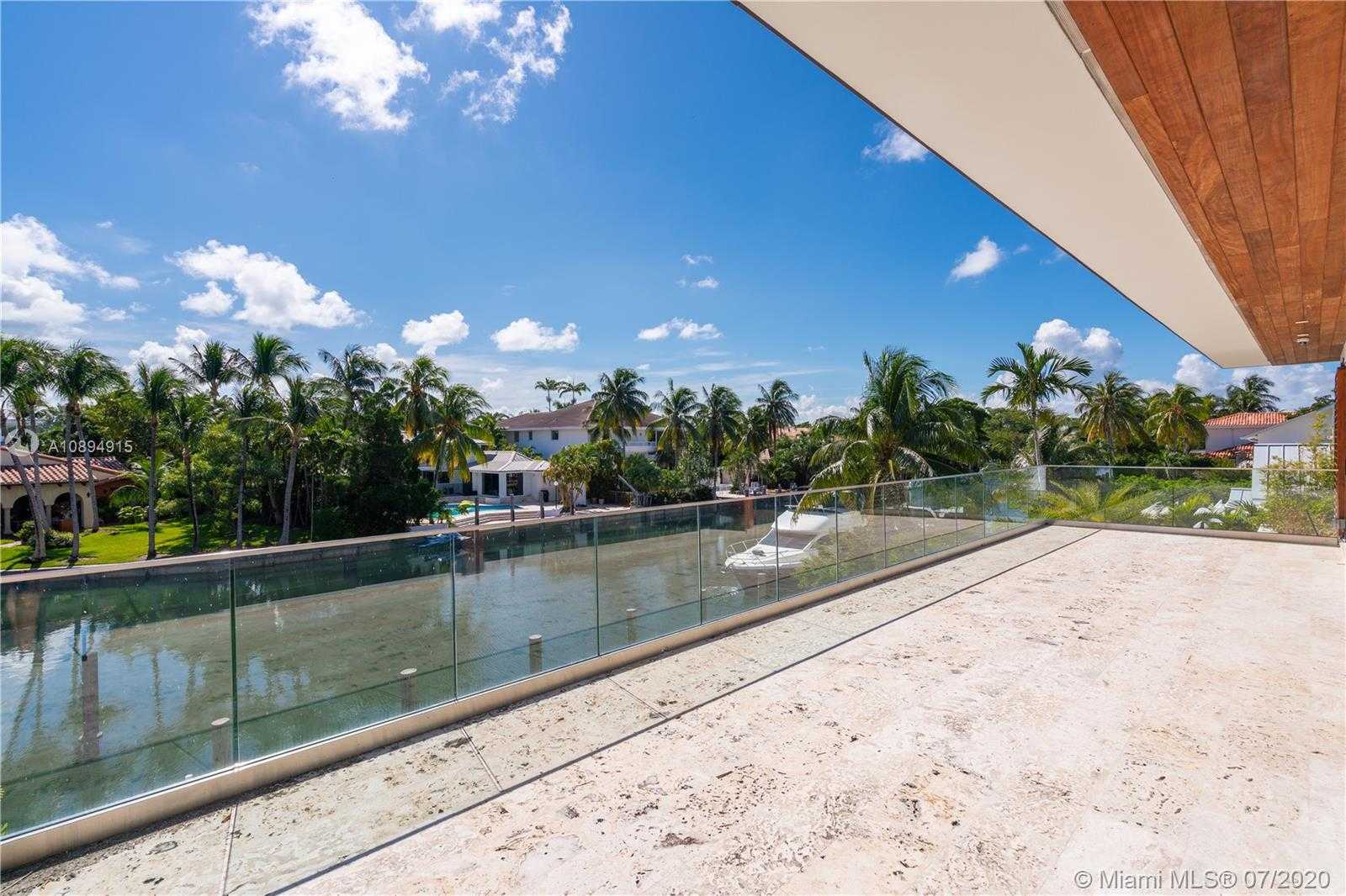 Small Image of 130 ISLAND DRIVE, Key Biscayne Number 24