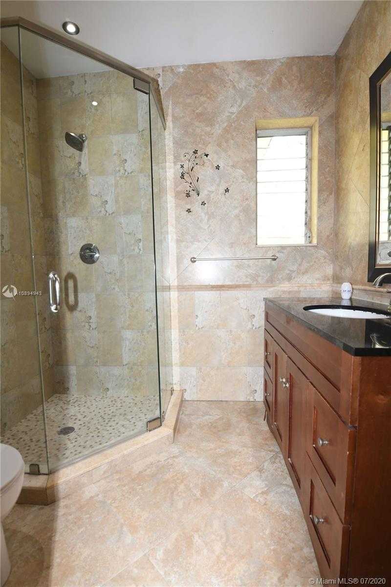 Small Image of 10950 SOUTH WEST 32ND ST, Miami Number 16