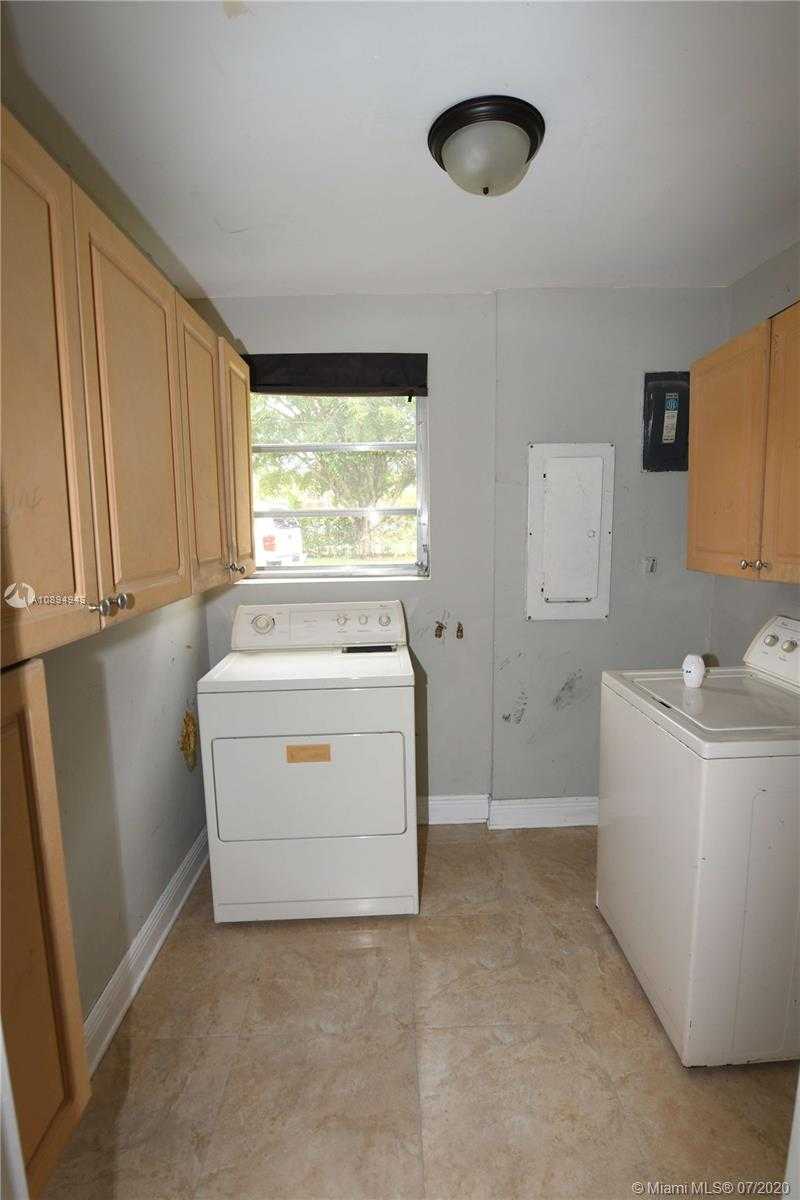 Small Image of 10950 SOUTH WEST 32ND ST, Miami Number 24