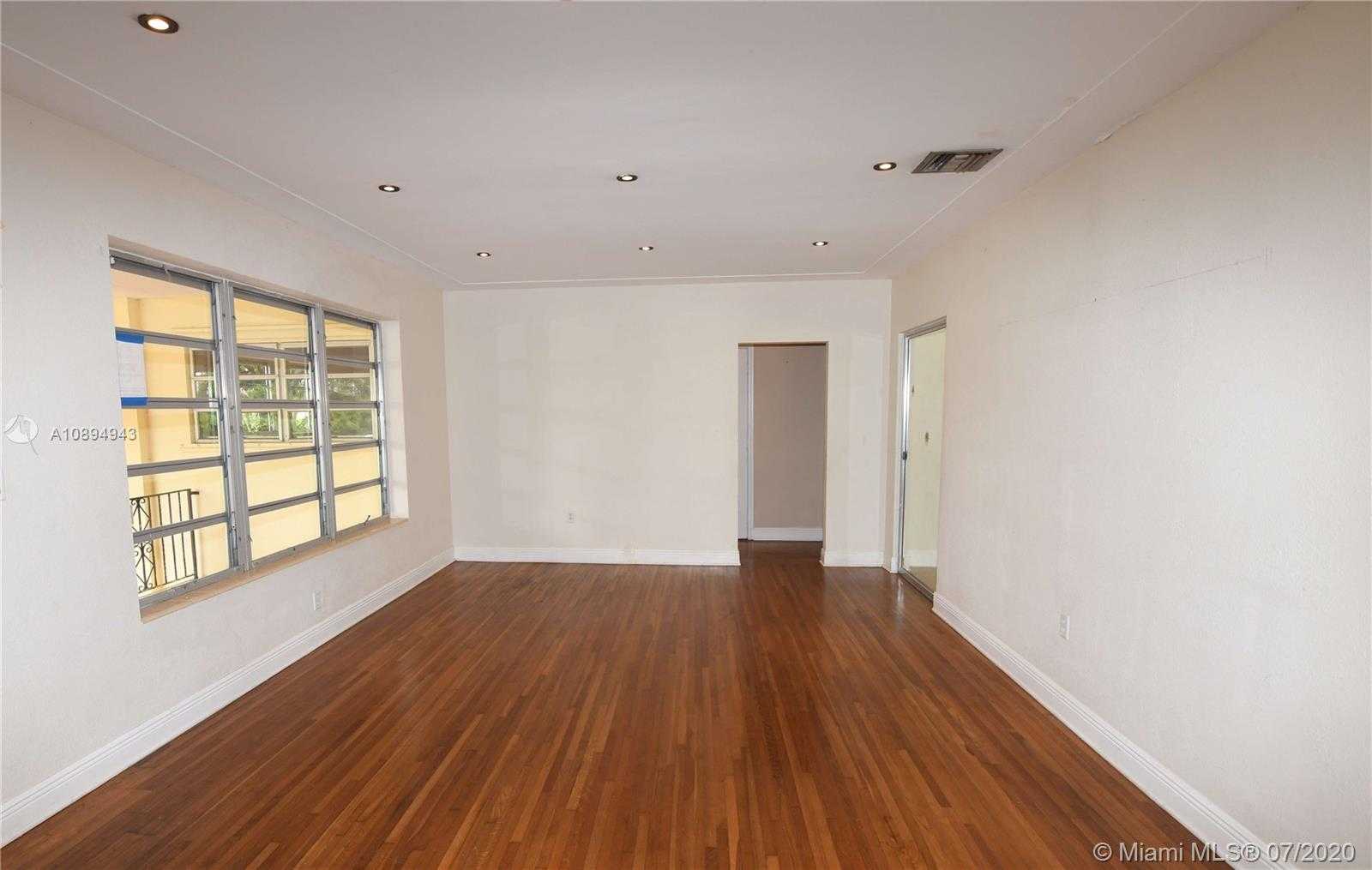 Small Image of 10950 SOUTH WEST 32ND ST, Miami Number 5