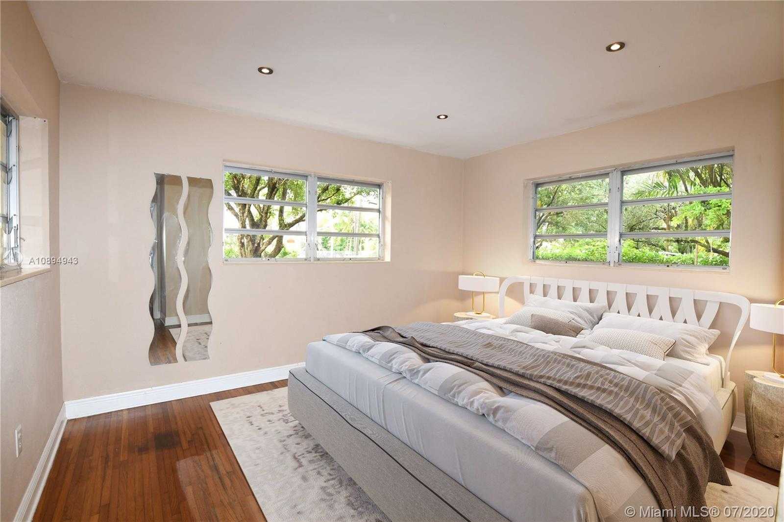 Small Image of 10950 SOUTH WEST 32ND ST, Miami Number 9