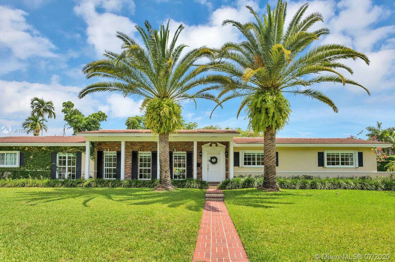 Small Image of 5911 MALL, Coral Gables Number 2