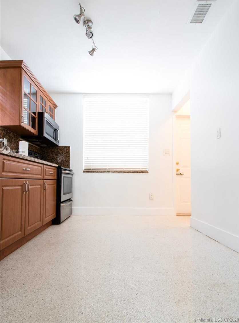 Small Image of 1367 SOUTH WEST 14TH ST, Miami Number 13