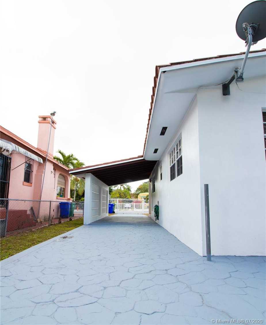 Small Image of 1367 SOUTH WEST 14TH ST, Miami Number 14