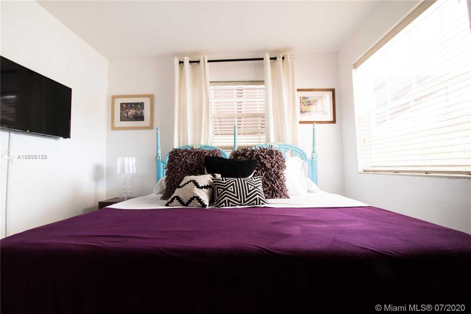 Small Image of 1367 SOUTH WEST 14TH ST, Miami Number 18
