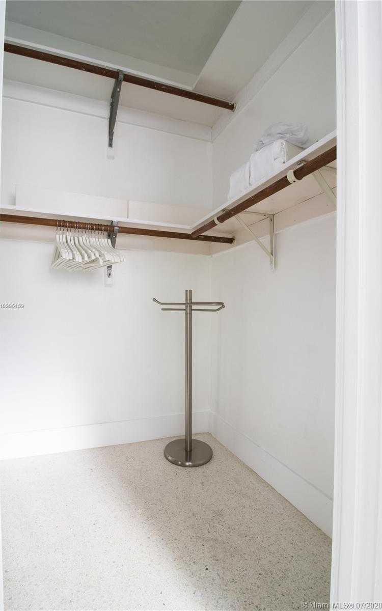 Small Image of 1367 SOUTH WEST 14TH ST, Miami Number 19