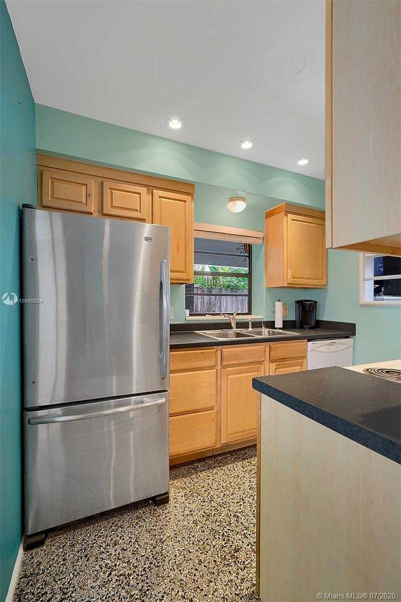 Small Image of 815 NORTH EAST 19TH TER, Fort Lauderdale Number 16