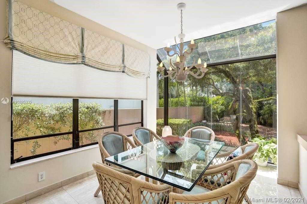 Small Image of 19924 NORTH EAST 19TH PL, Miami Number 25