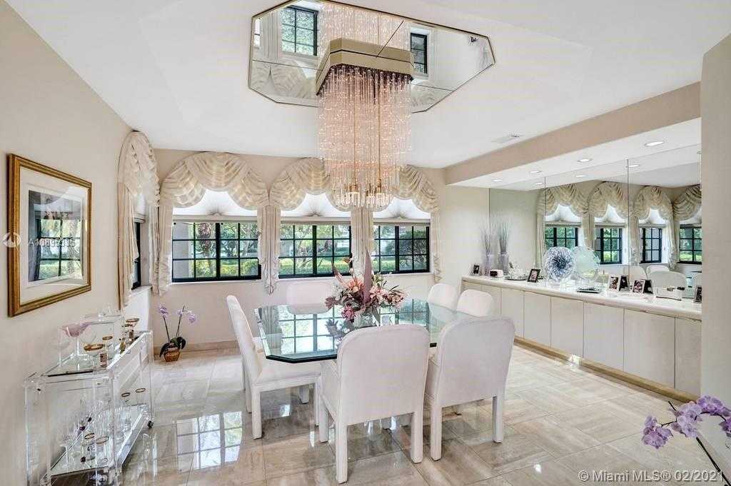 Small Image of 19924 NORTH EAST 19TH PL, Miami Number 29