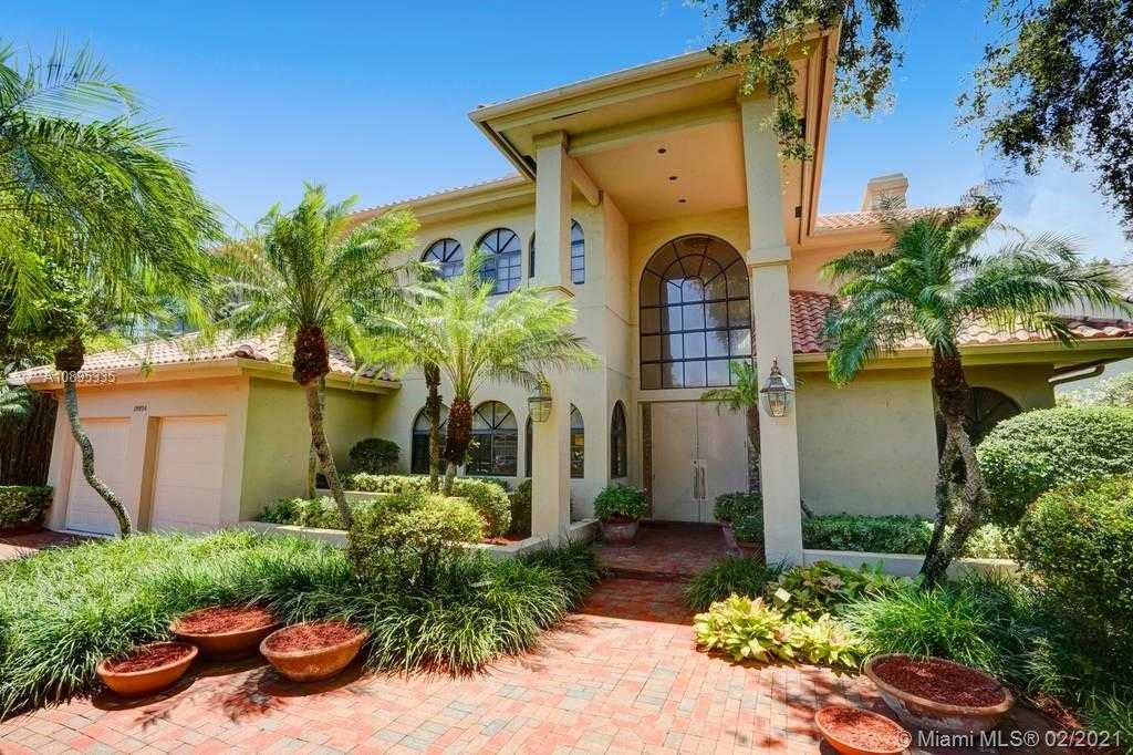Small Image of 19924 NORTH EAST 19TH PL, Miami Number 7