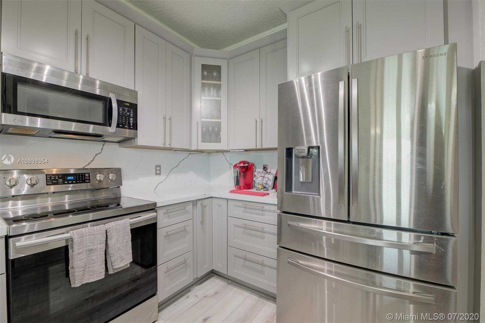 Small Image of 10680 LONDON ST, Cooper City Number 24