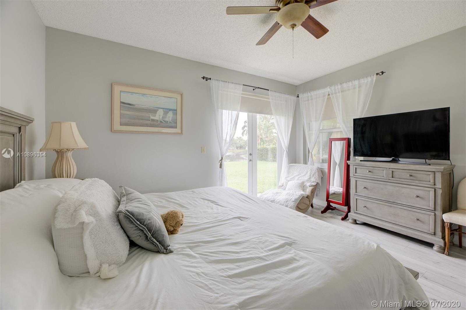 Small Image of 10680 LONDON ST, Cooper City Number 28