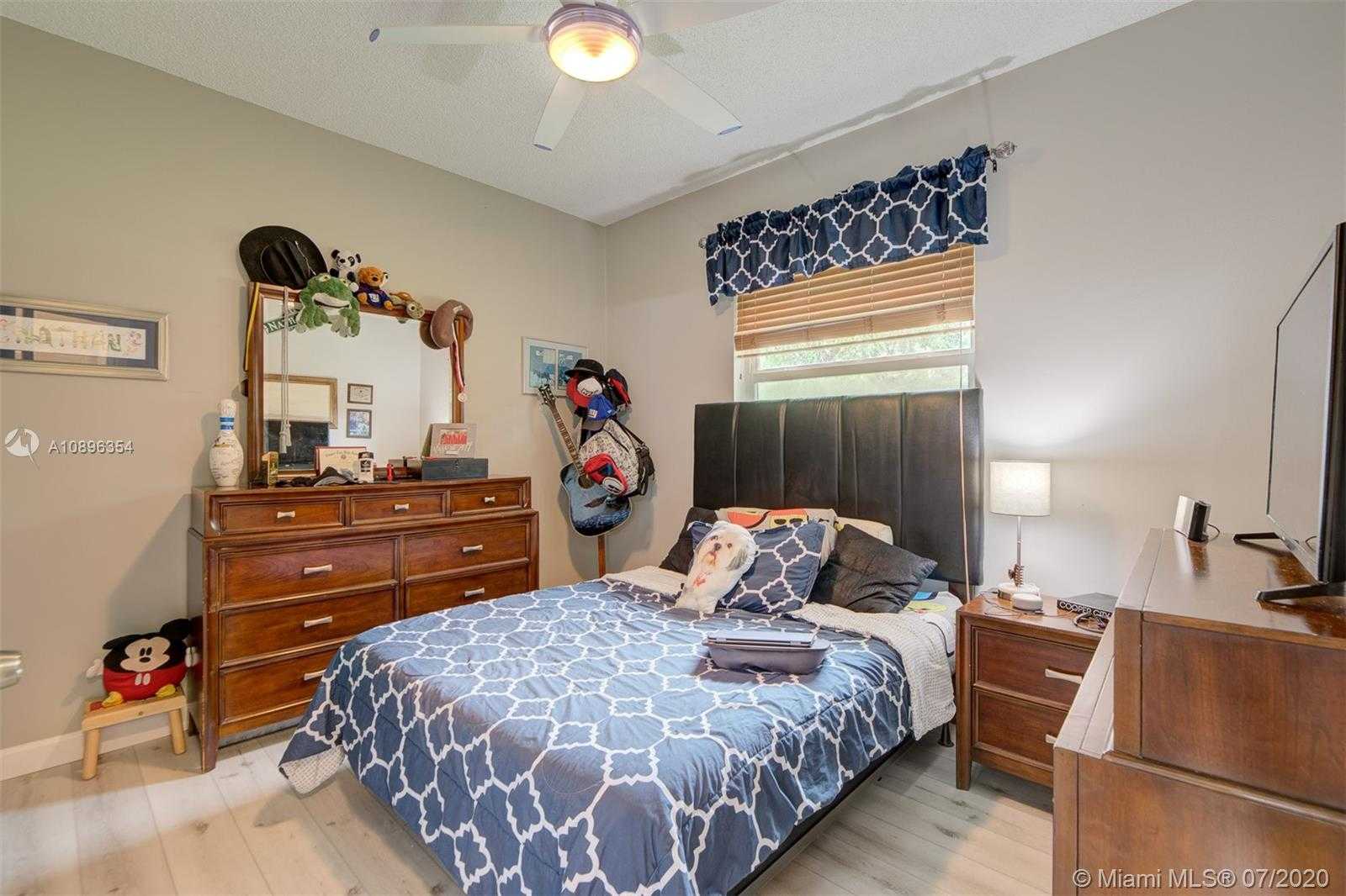 Small Image of 10680 LONDON ST, Cooper City Number 32