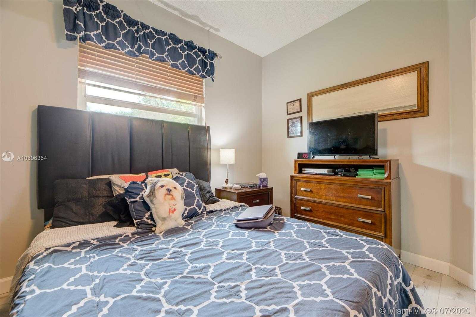 Small Image of 10680 LONDON ST, Cooper City Number 33