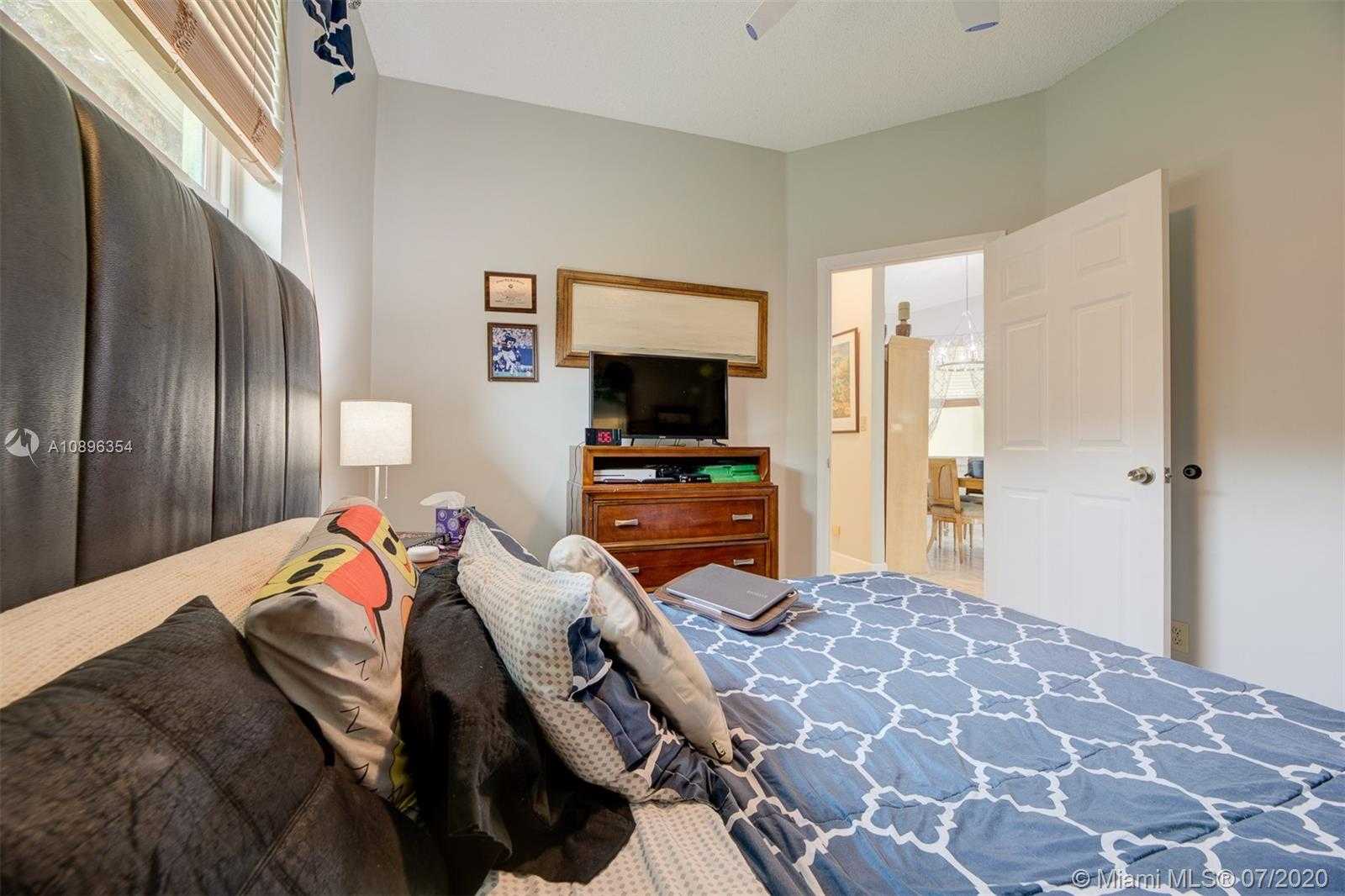 Small Image of 10680 LONDON ST, Cooper City Number 34