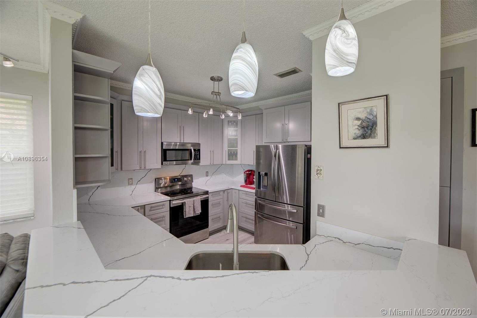 Small Image of 10680 LONDON ST, Cooper City Number 7